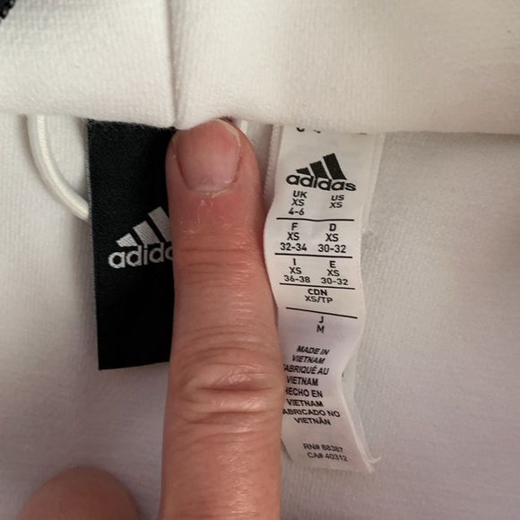 Adidas XS sweater - Picture 2 of 2